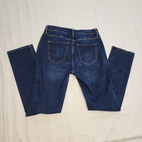 Old Navy Curvy Jean's size 4 - Picture 4 of 9